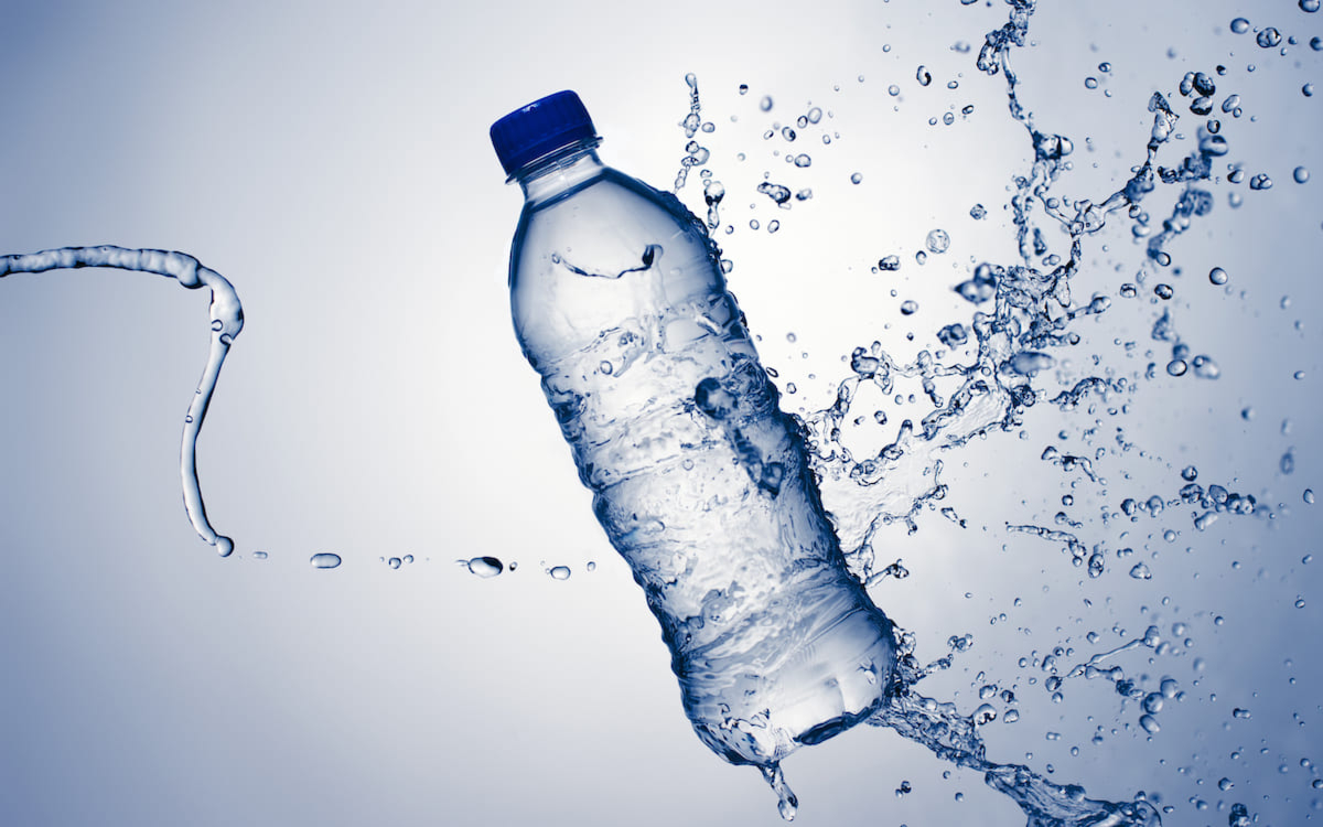 Что добавить в воду для роз?