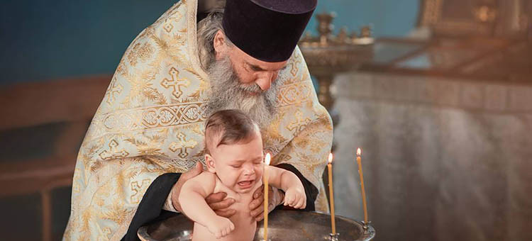 Можно ли пить в день крестин?